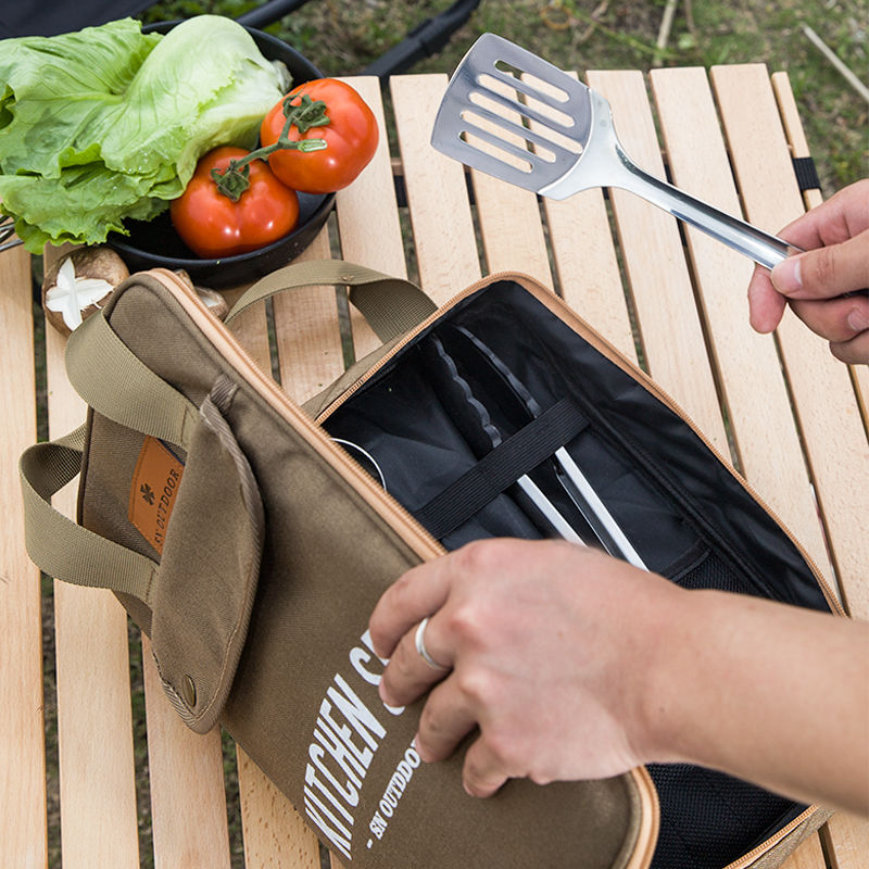 Set da 8 Pezzi per Cucina da C - Camping Cooking Unit recensione e prezzo